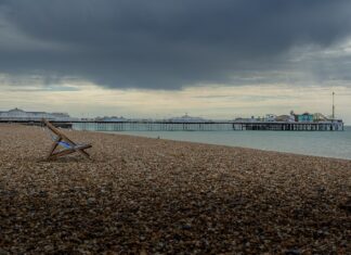 What Are The 5 Best Day Trips In London ? Brighton Beach
